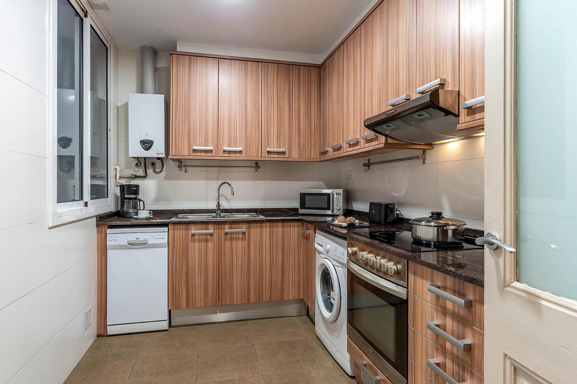 Ab Bailen Apartments Барселона Екстериор снимка